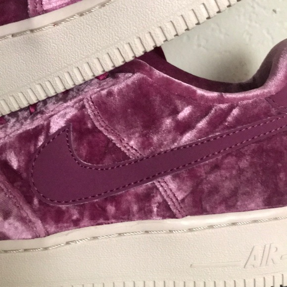 Nike Air Force 1 velvet women’s shoes new - Picture 6 of 8